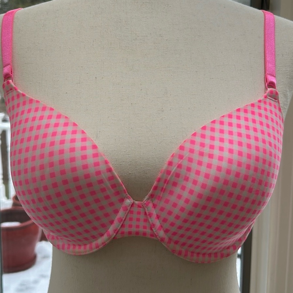 Victoria’s Secret 34D EUC Underwire Bra - Picture 2 of 10